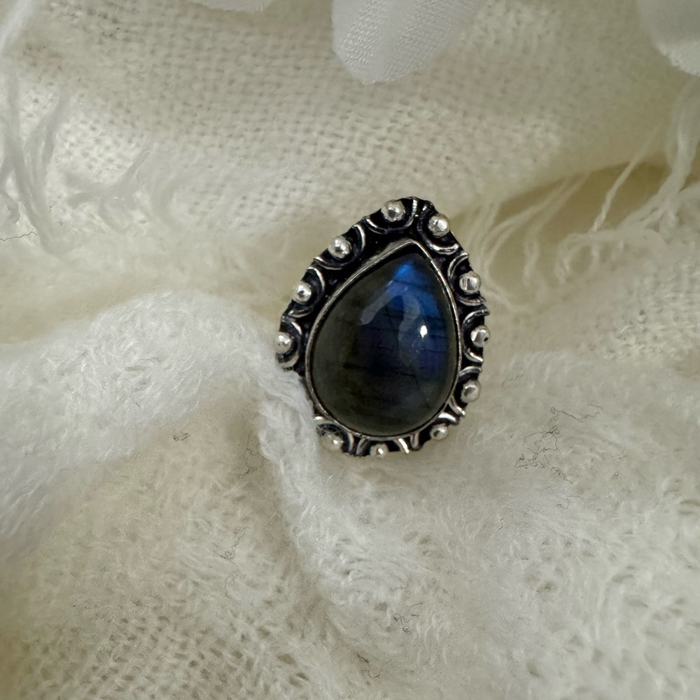 Witchy Boho Goth Blue Teardrop Silver Tone Ring Sz 7